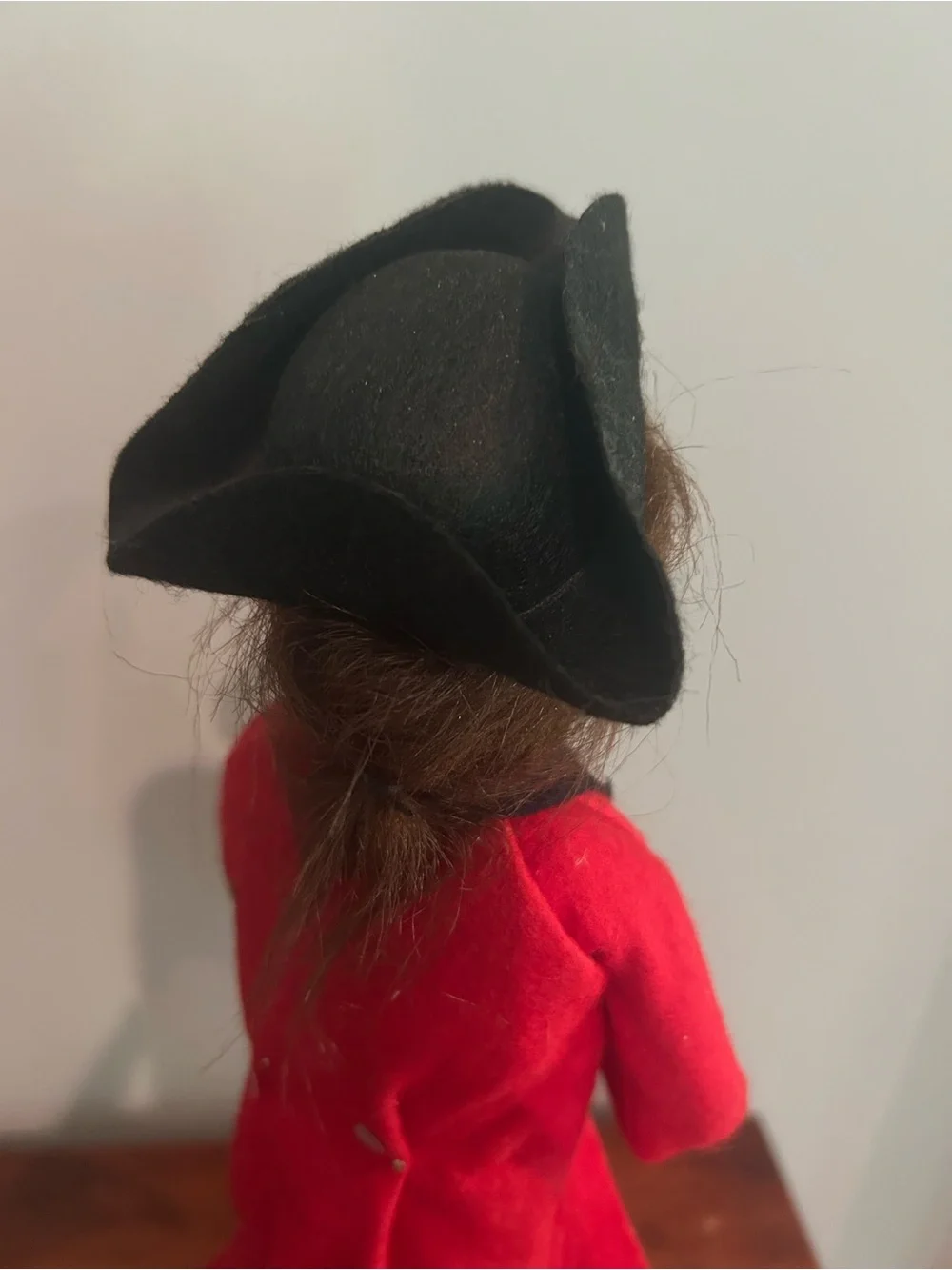 Byers Choice Williamsburg Caroler Revolutionary Flag Soldier